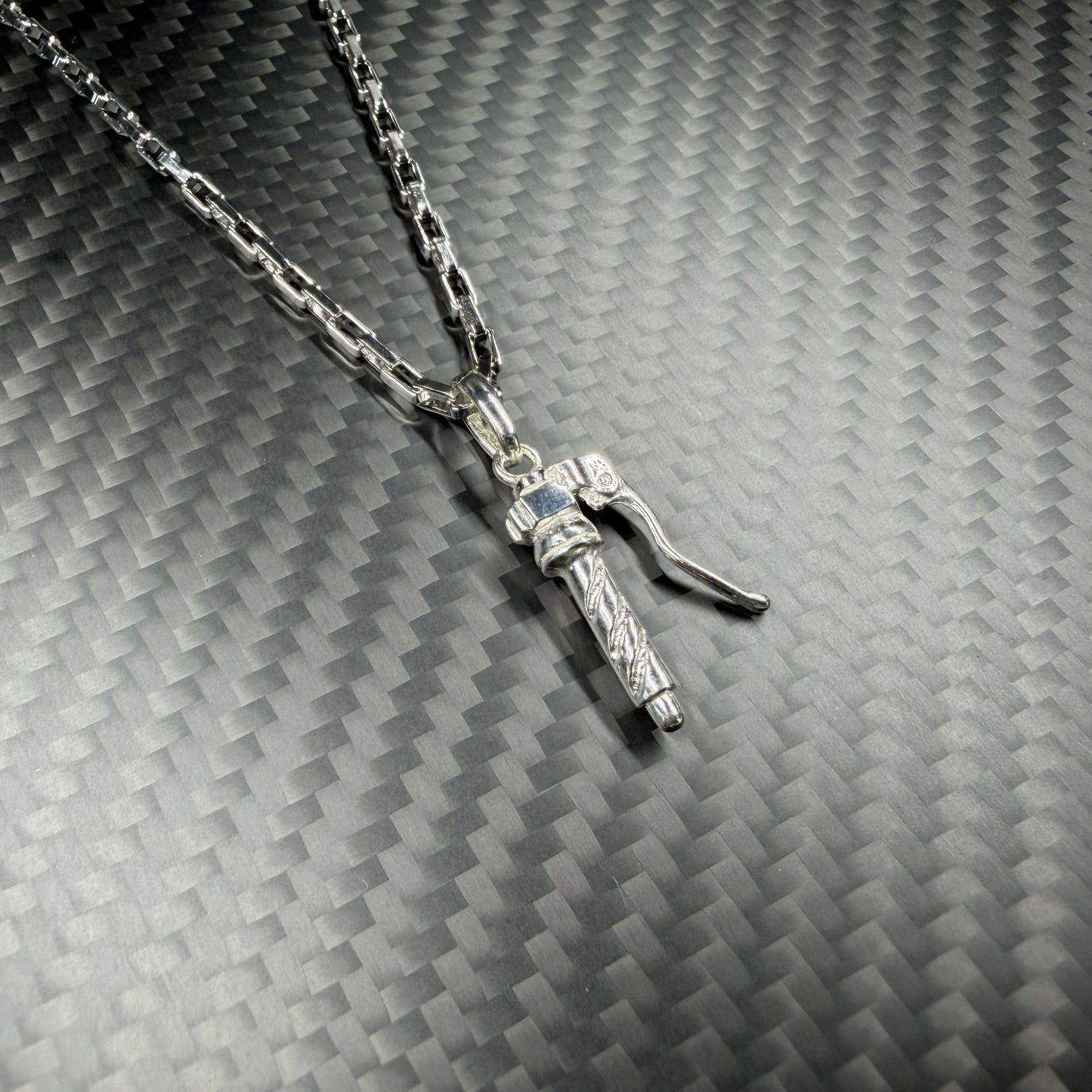 Pendentif Poignée de Gaz