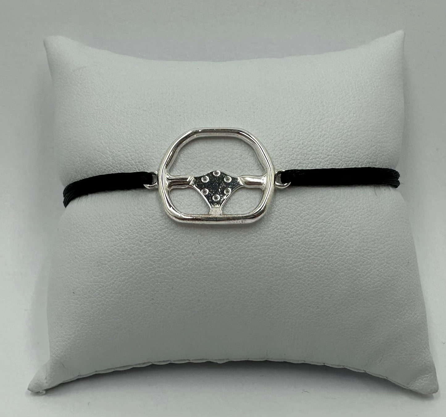 bracelet volant karting